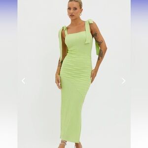 Bindi Puckered Tied Strap Dress Green Midi